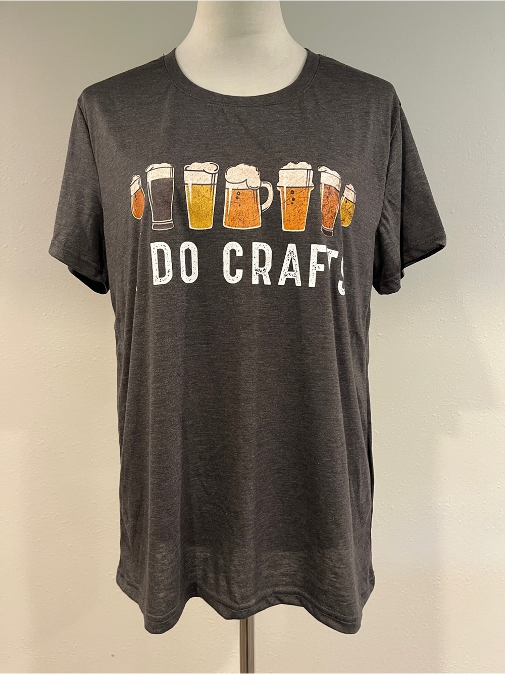 "I Do Crafts" Graphic Beer‎ Tee - Charcoal